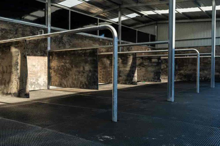 Stable Mat 01