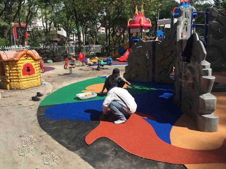 construct playground